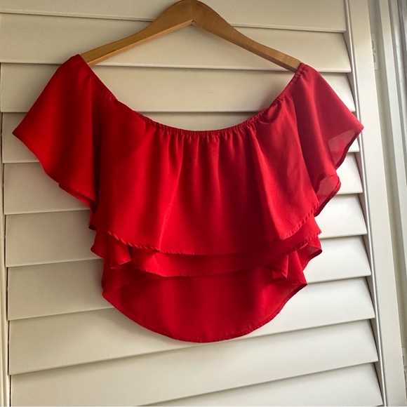 Show me your Mumu Red Crop Top - Picture 3 of 3
